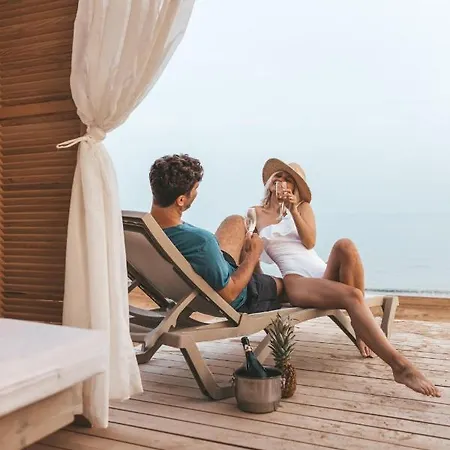 Апартаменты Octopool With Private Pool Vokolidha