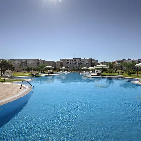 Апартаменты Octopool With Private Pool Vokolidha